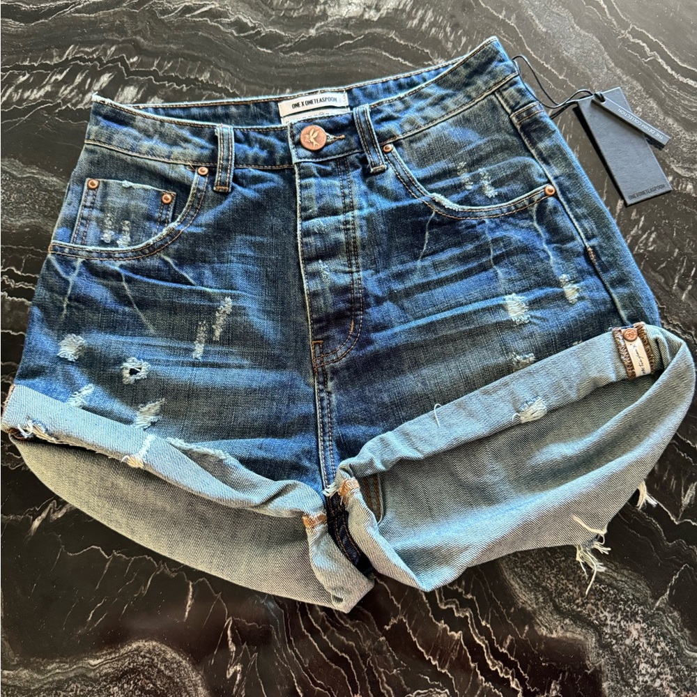 NWT One Teaspoon Bandits shorts